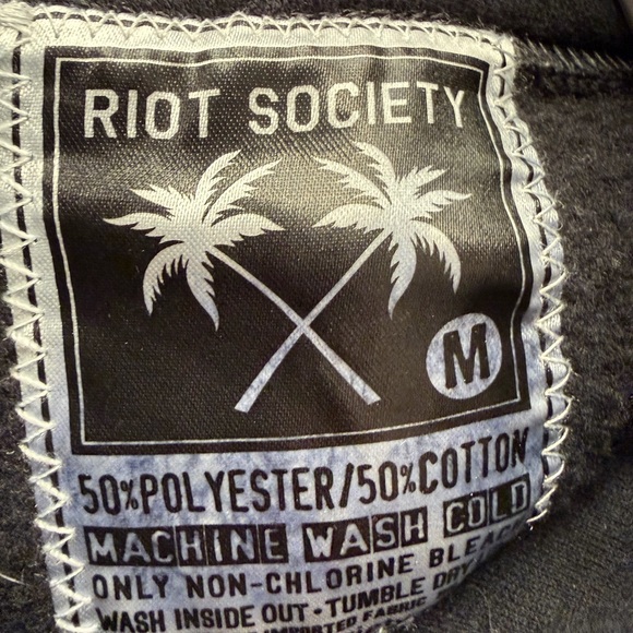 Riot Society Hoodie Mens Medium
Tokyo Geisha Skull Cherry Blossom
Japan - Picture 6 of 8